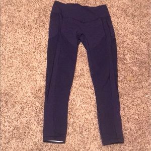 Lululemon size 12 workout pants